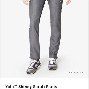 Size XS Figs scrub pant